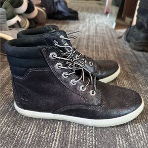 Women’s timberland high top shoes